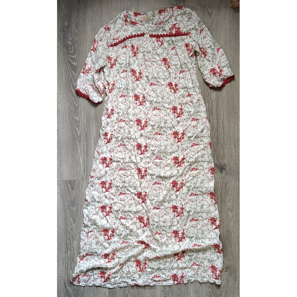 Vintage Style Floral‎ Nightgown by Lolia Red Lace Trim Size L Floral